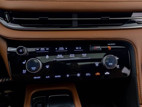 New 2026 INFINITI QX60 Autograph image 26