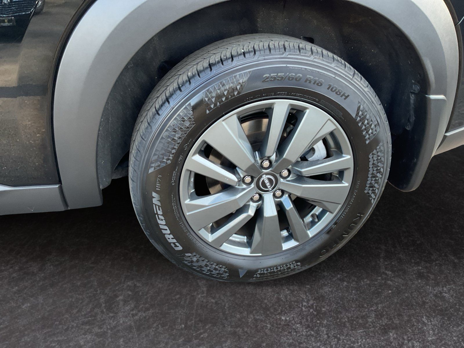 Used 2024 Nissan Pathfinder S FWD image 9