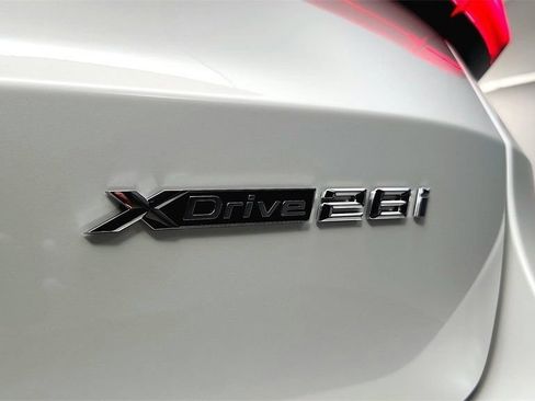Used 2026 BMW X1 xDrive28i AWD/4WD image 13