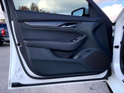 Used 2025 Cadillac CT5 Sport image 21