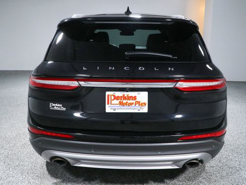 Used 2021 Lincoln Corsair AWD w/ Premium Package image 8