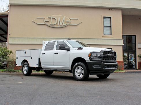 Used 2024 RAM 2500 Tradesman w/ Protection Group AWD/4WD image 5