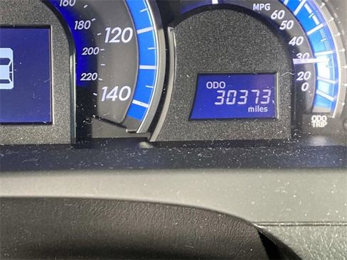 Used 2013 Toyota Camry LE image 19