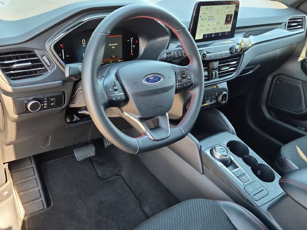 Used 2025 Ford Escape ST-Line AWD/4WD image 15