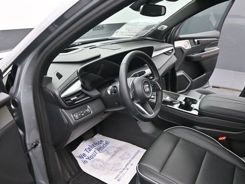 Used 2025 Buick Enclave Avenir w/ LPO, Floor Liner Package AWD/4WD image 19