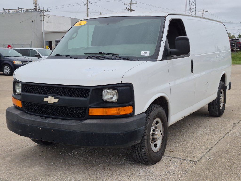 Used 2013 Chevrolet Express 2500 RWD image 3