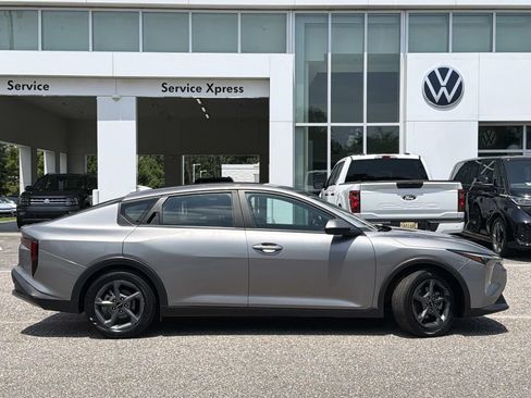 Used 2025 Kia K4 FWD image 3