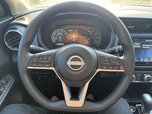 Certified 2024 Nissan Kicks SV image 17