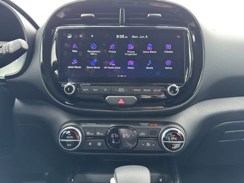 Certified 2025 Kia Soul S FWD image 10