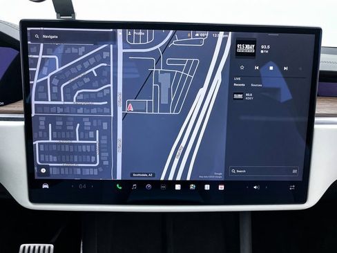 Used 2023 Tesla Model X image 6