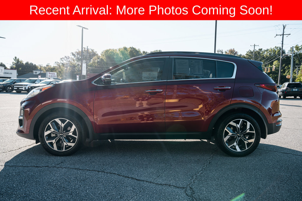 Used 2022 Kia Sportage EX w/ EX Technology Package FWD image 4