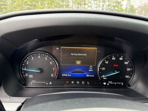 Used 2022 Ford Explorer XLT w/ Equipment Group 202A image 29