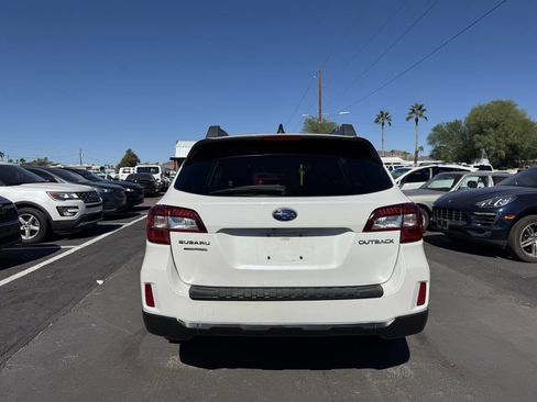Used 2016 Subaru Outback 2.5i Limited image 4