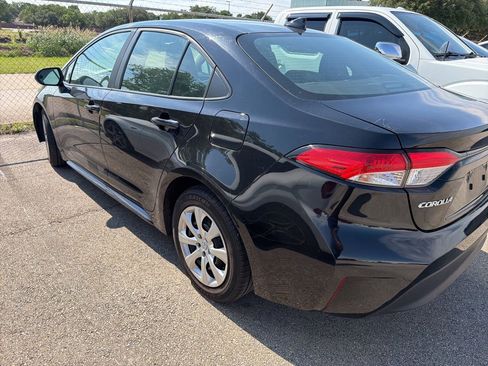 Used 2024 Toyota Corolla LE FWD image 8