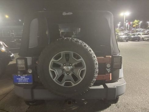 Used 2013 Jeep Wrangler Rubicon w/ PWR Convenience Group image 9