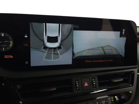 Certified 2025 Lexus ES 300h w/ Luxury Package image 29