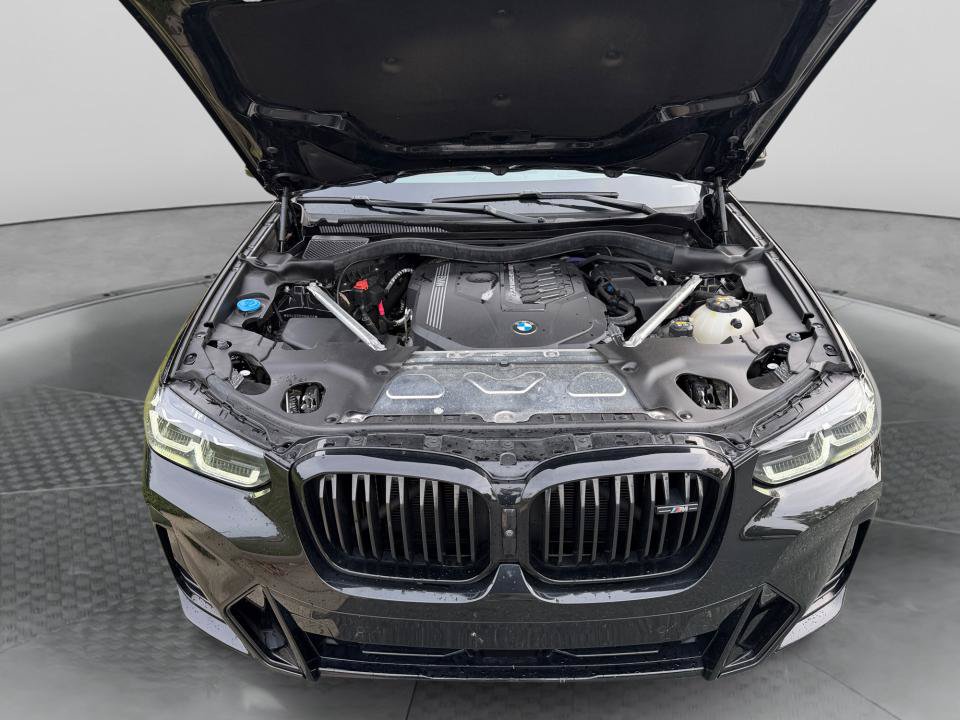 Used 2023 BMW X4 M40i AWD/4WD image 16