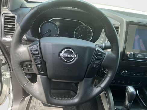 Used 2023 Nissan Frontier SV w/ SV Convenience Package AWD/4WD image 14
