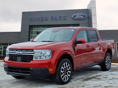 Used 2023 Ford Maverick Lariat w/ Lariat Luxury Package image 3