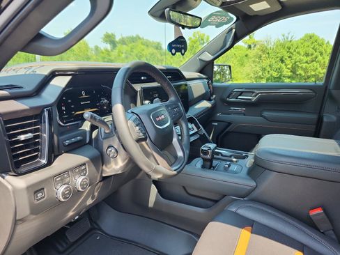 Certified 2026 GMC Sierra 1500 AT4 w/ AT4 Premium Package AWD/4WD image 18