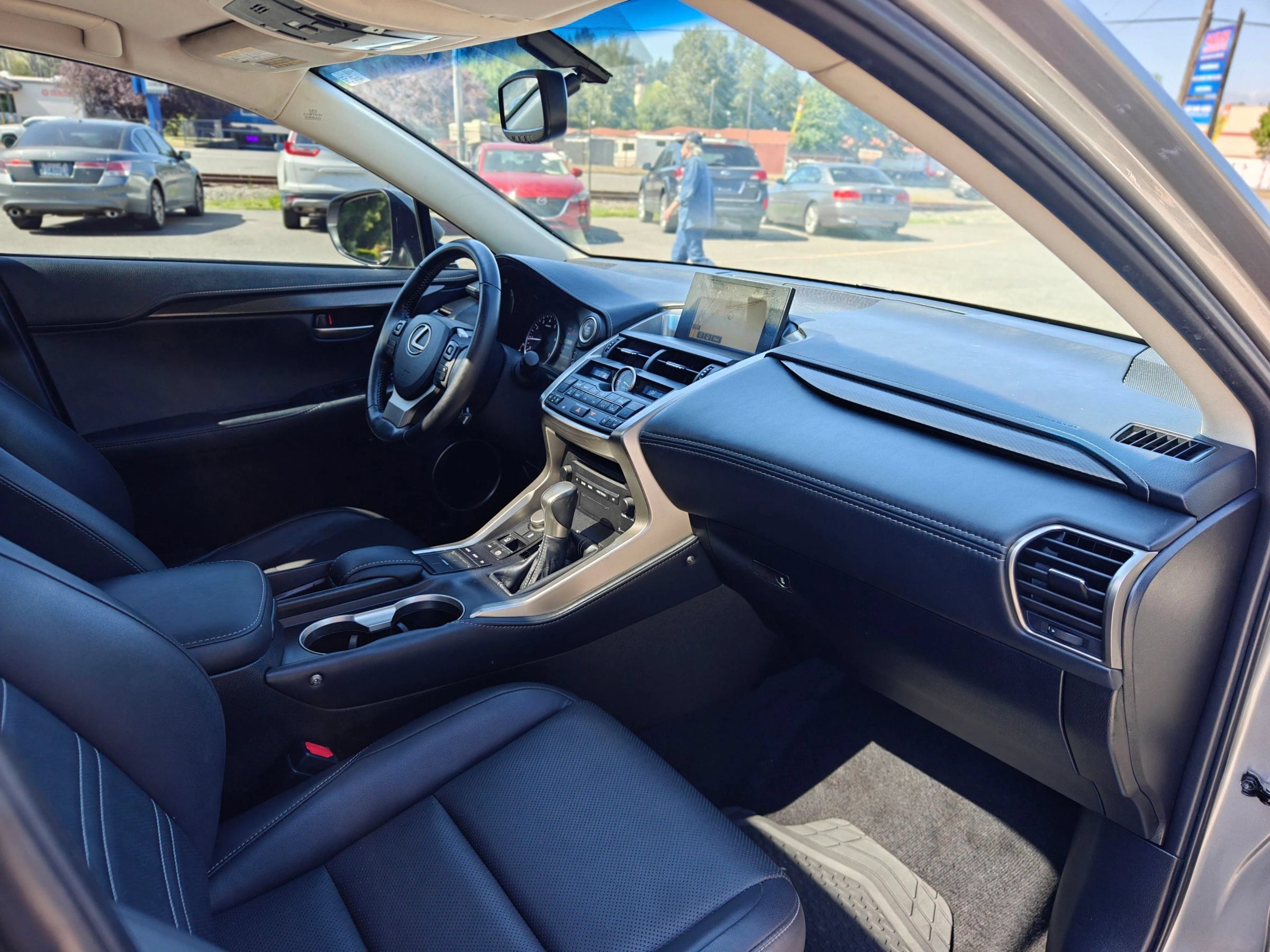 Used 2016 Lexus NX 200t AWD w/ Premium Package image 31