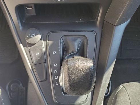 Used 2018 Ford Focus SE w/ Cold Weather Package FWD image 30