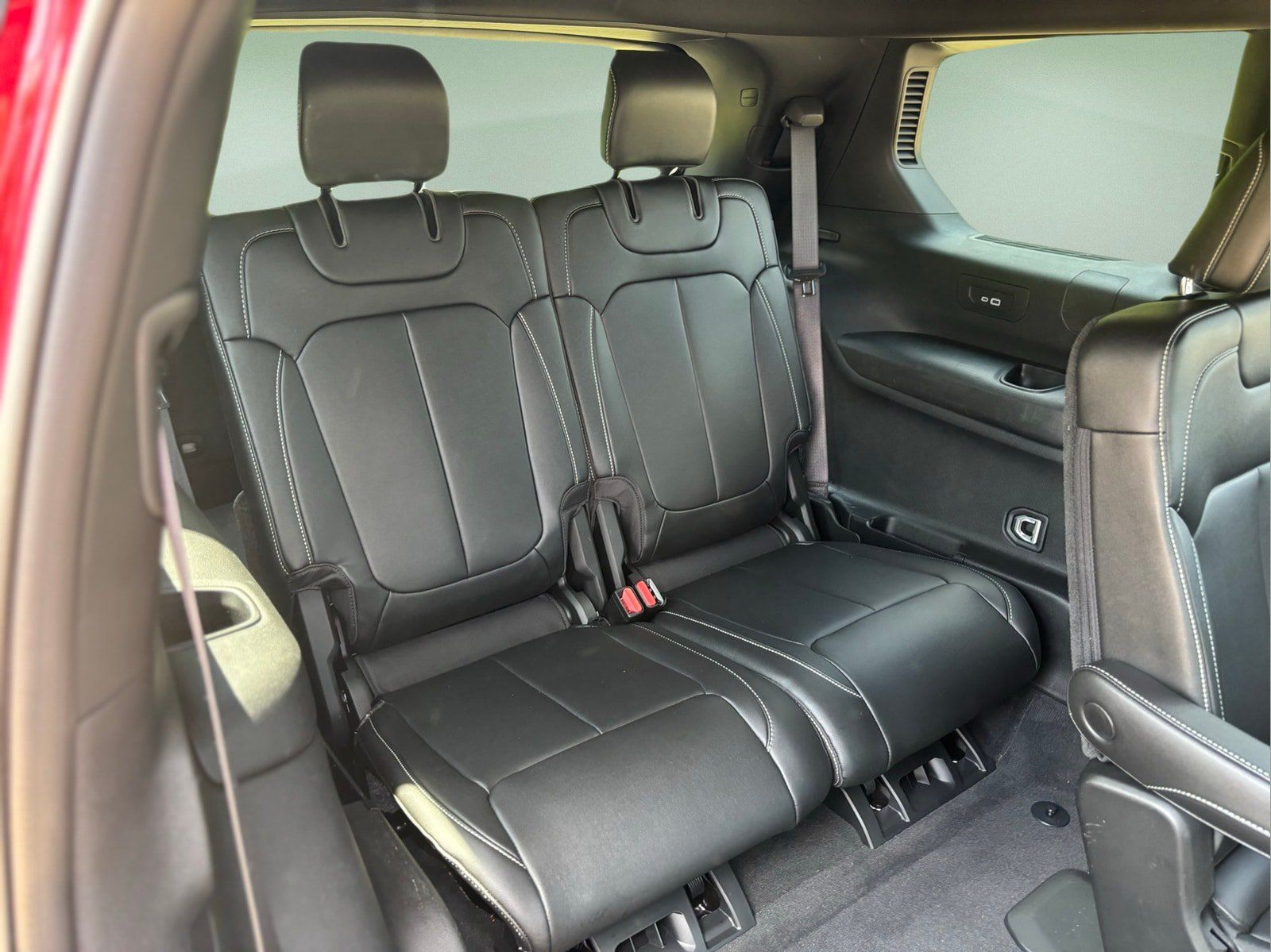 Used 2024 Jeep Grand Cherokee L Limited AWD/4WD image 22
