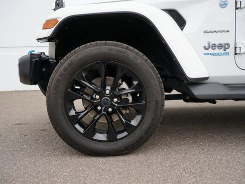 Used 2022 Jeep Wrangler Unlimited Sahara w/ Cold Weather Group image 32