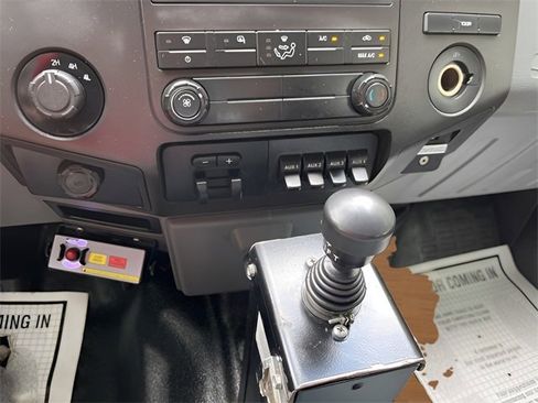 Used 2015 Ford F550 4x4 Crew Cab Super Duty image 19