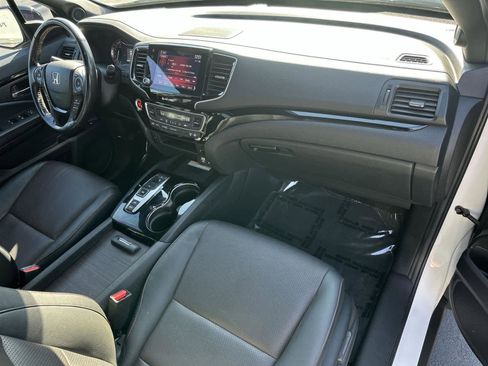 Used 2023 Honda Ridgeline Black Edition image 12