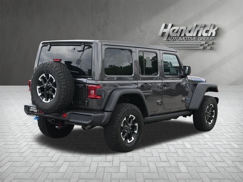 Used 2025 Jeep Wrangler Unlimited Rubicon 4xe w/ Safety Group AWD/4WD image 9
