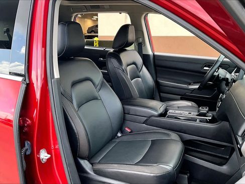 Used 2023 Nissan Pathfinder SL w/ SL Premium Package image 9