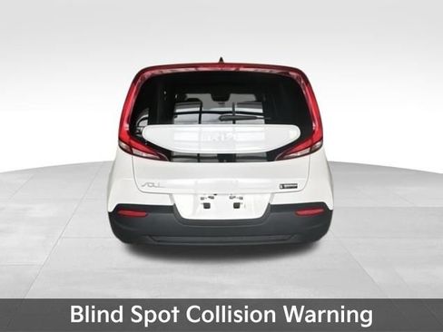 Used 2022 Kia Soul LX w/ Technology Package FWD image 8