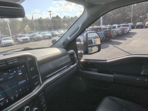 Used 2024 Ford F250 Lariat w/ Tremor Off-Road Package image 28