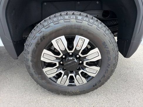 New 2026 GMC Sierra 2500 Denali w/ Denali Reserve Package AWD/4WD image 26