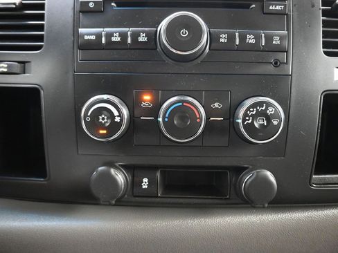 Used 2013 Chevrolet Silverado 3500 W/T image 18