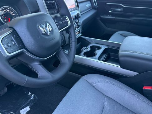 New 2026 RAM 1500 4x4 Crew Cab image 9
