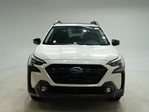 Used 2024 Subaru Outback Onyx Edition image 3