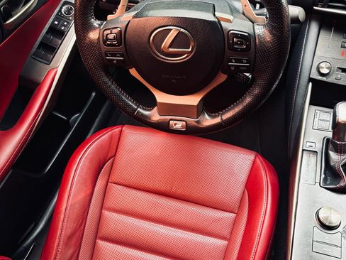 Used 2019 Lexus IS 300 F Sport w/ F Sport Package RWD image 4