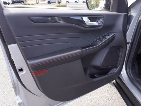 Used 2024 Ford Escape ST-Line image 14