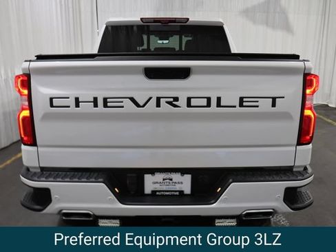 Certified 2025 Chevrolet Silverado 1500 High Country w/ Technology Package AWD/4WD image 4