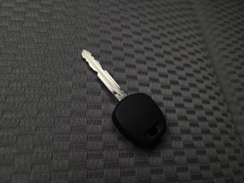 Used 2015 Toyota Tacoma PreRunner w/ SR5 Package image 32