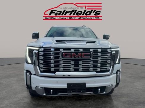 Used 2024 GMC Sierra 3500 Denali w/ Denali Reserve Package image 8