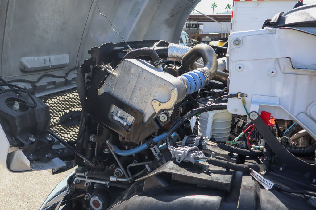 Used 2021 Ford F750 2WD Regular Cab Super Duty image 14