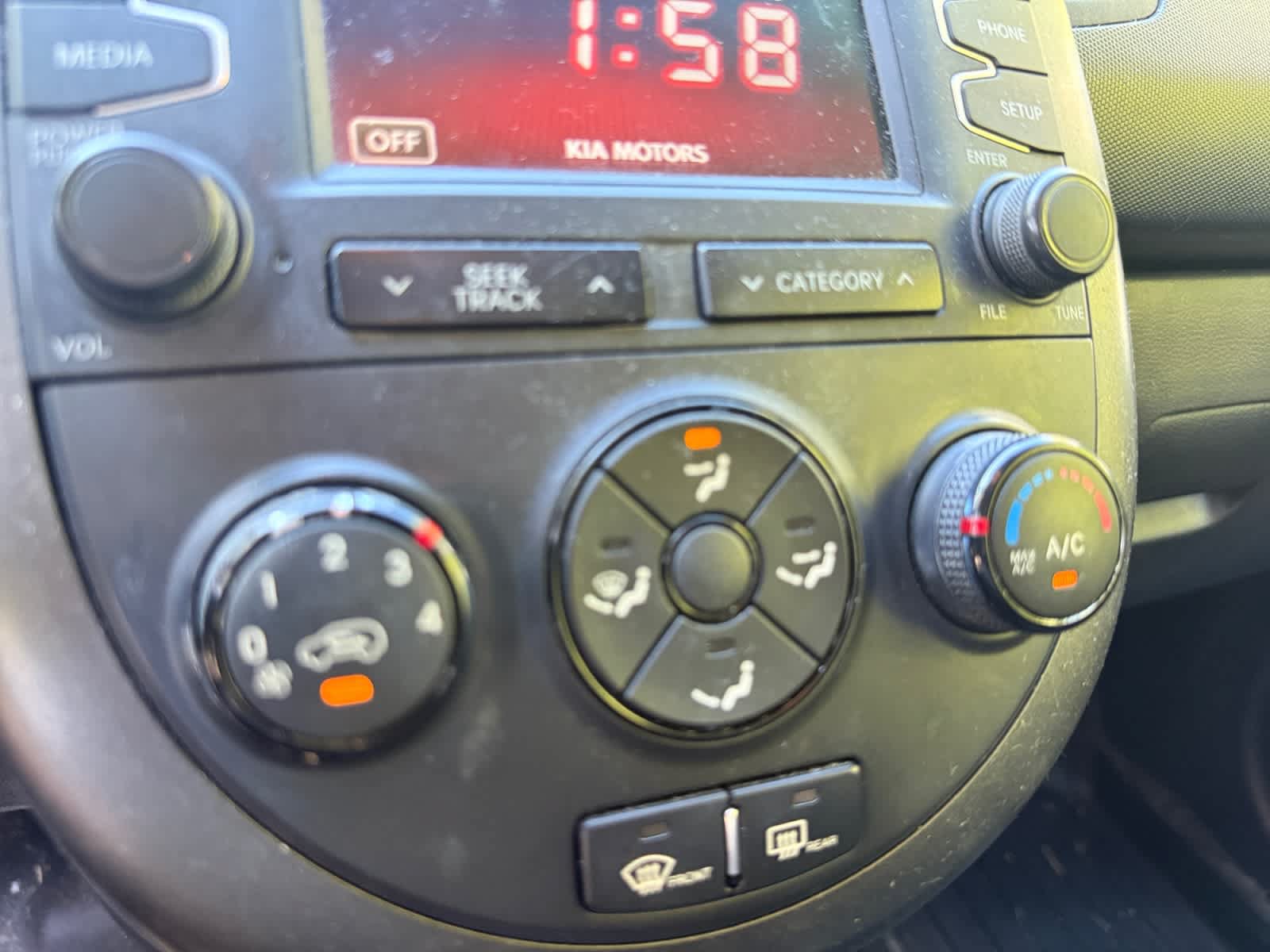 Used 2013 Kia Soul + w/ Audio Pkg FWD image 15