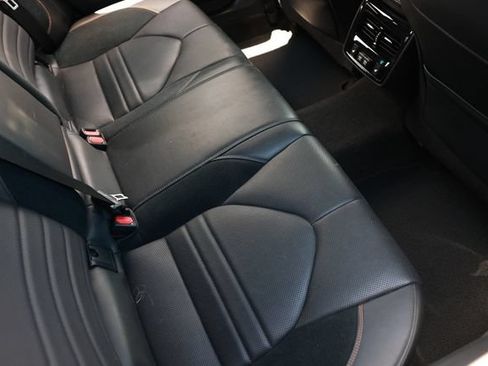 Used 2019 Toyota Avalon Touring FWD image 15