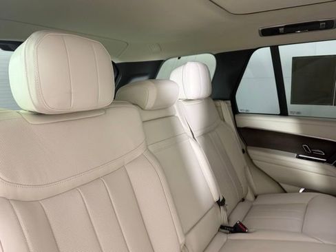 Certified 2023 Land Rover Range Rover SE image 30