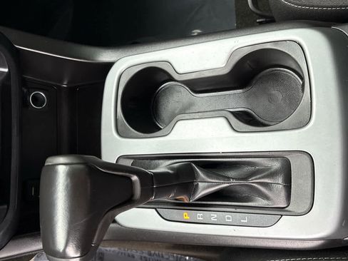 Used 2017 Chevrolet Colorado LT w/ LT Convenience Package image 17