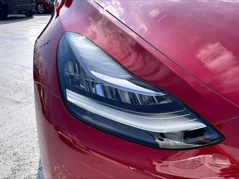 Used 2021 Tesla Model Y Long Range image 26