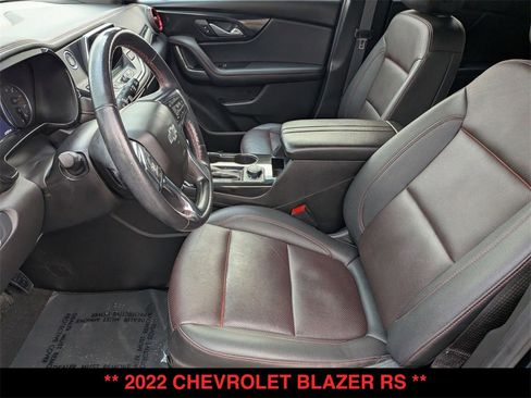 Used 2022 Chevrolet Blazer RS image 2